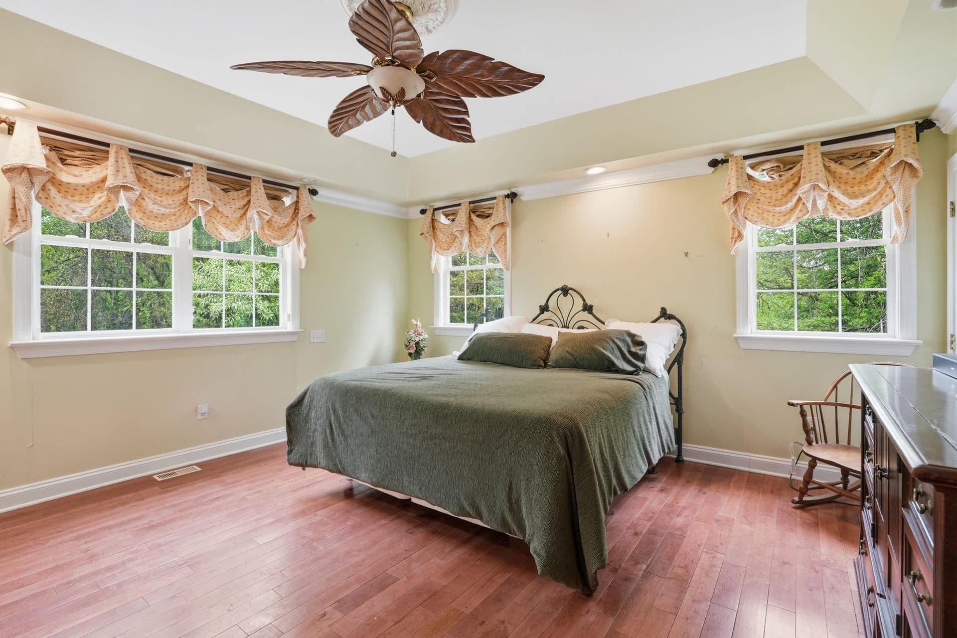 2400 Liberty Road photo 29