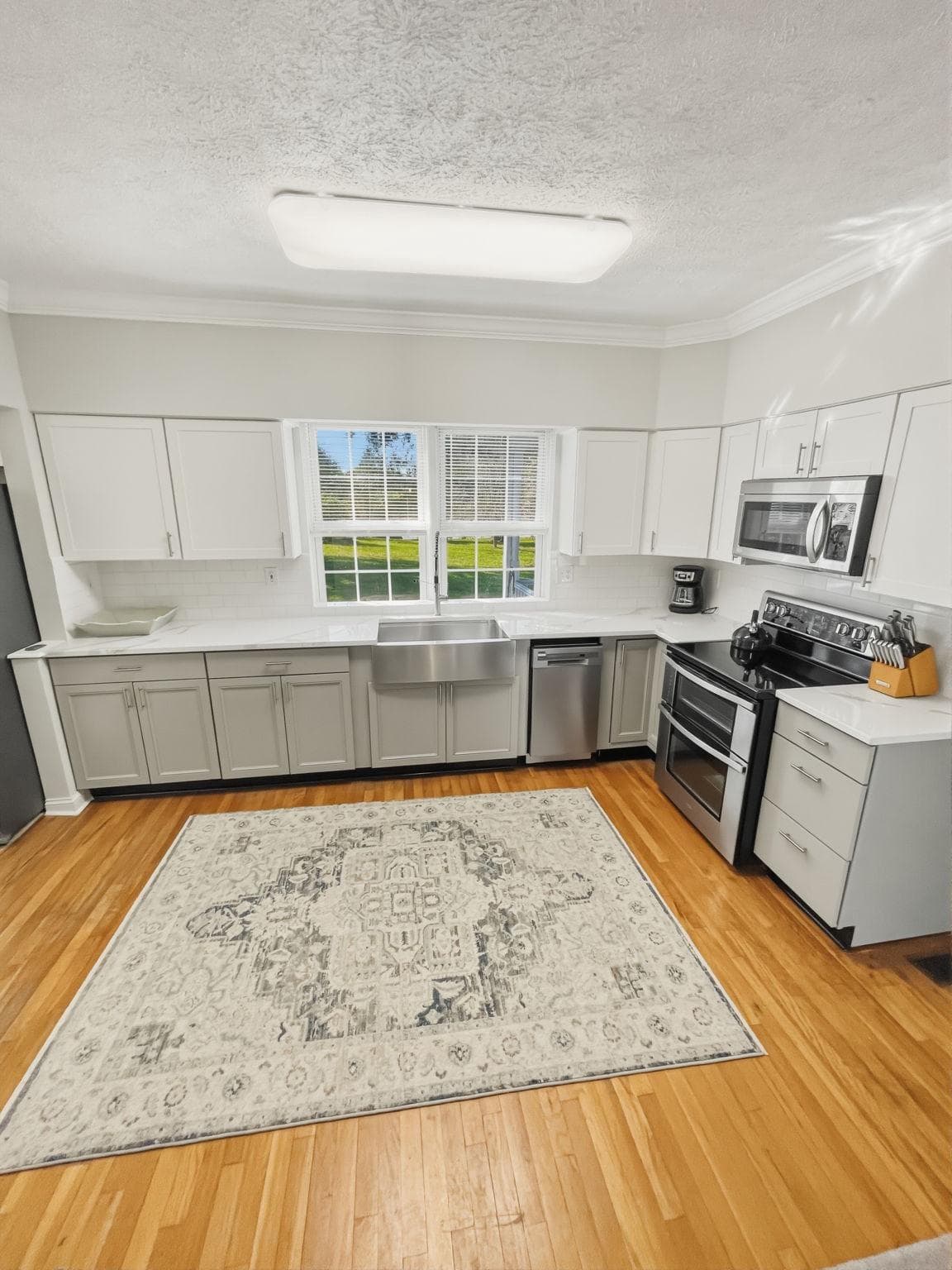 2400 Liberty Road photo 7