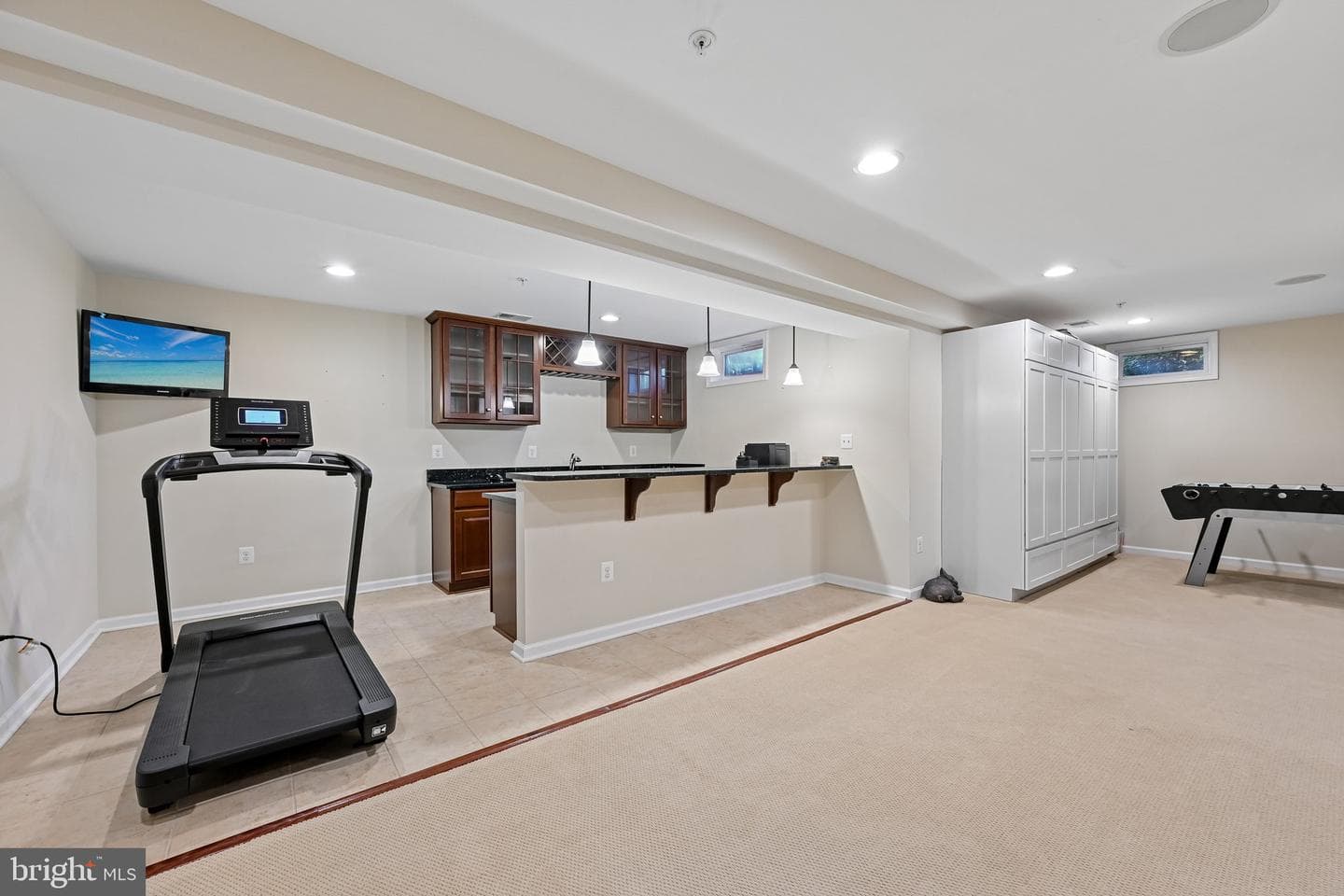 338 Meadow Creek Drive photo 37