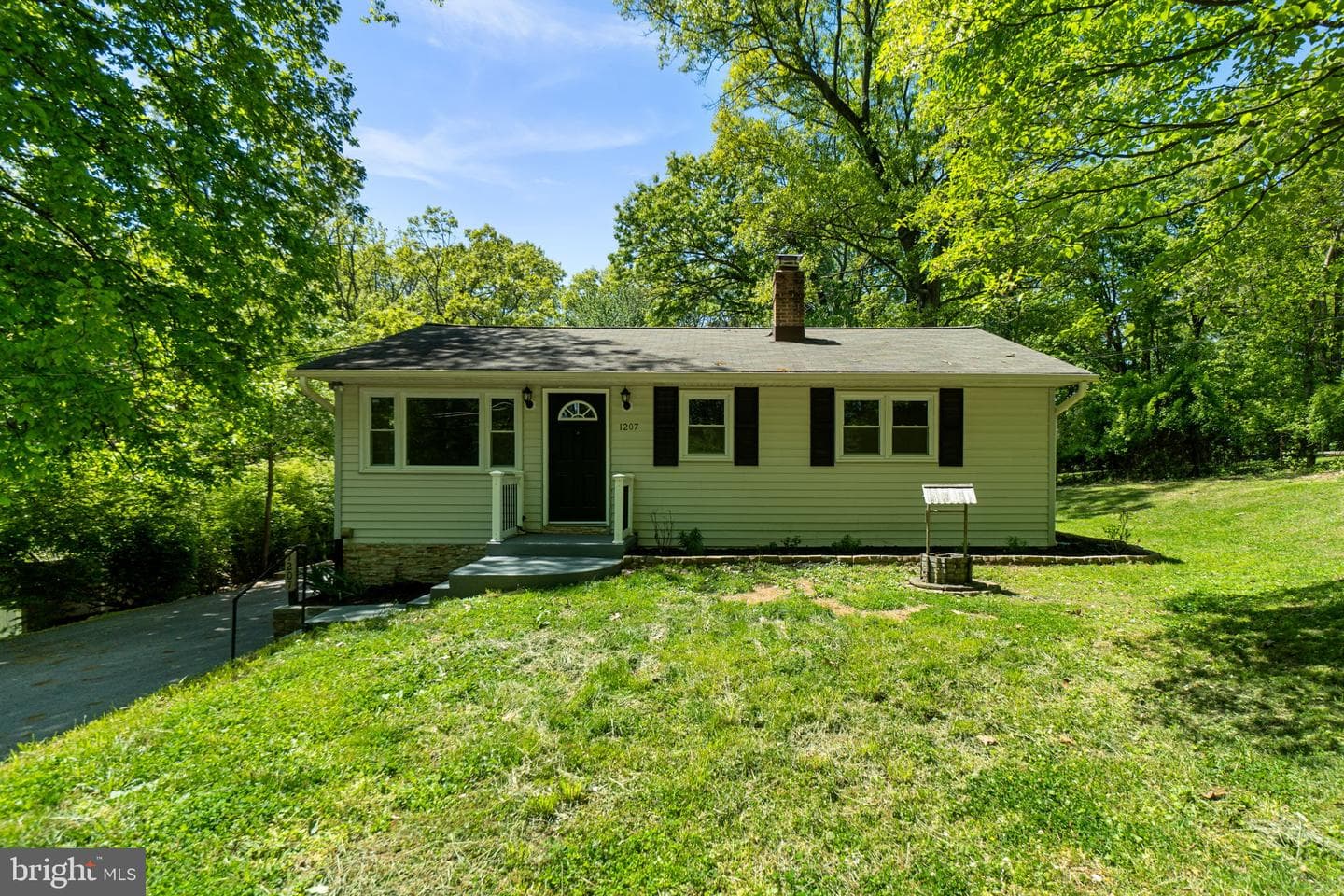 1207 Piney Breeze Lane