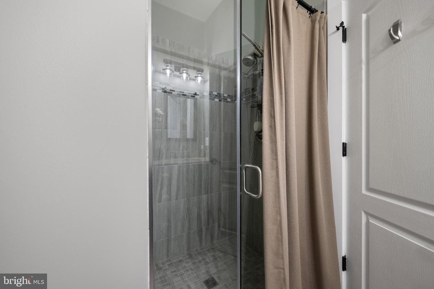 2843 Town View Circle photo 13