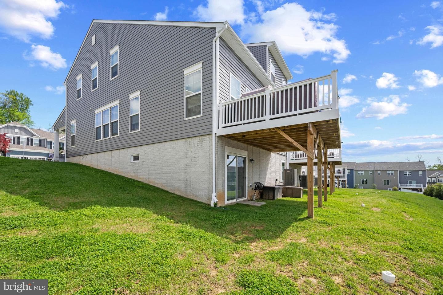 2843 Town View Circle photo 29
