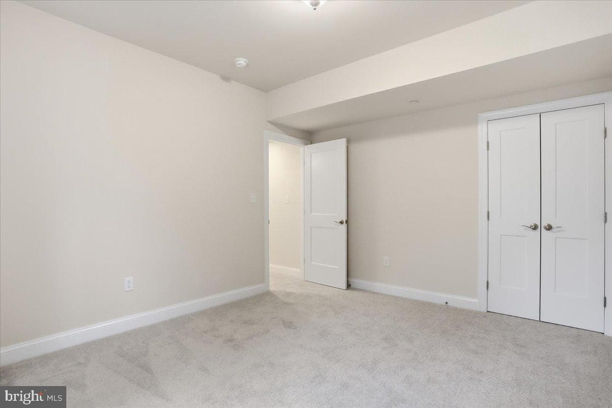 112 Whirlaway Court photo 49