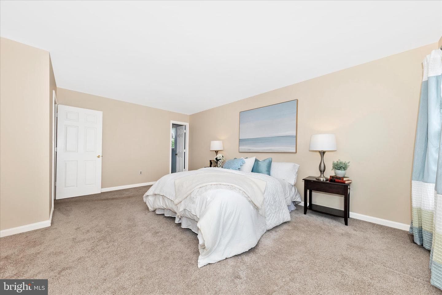 2679 Leslie Road photo 25