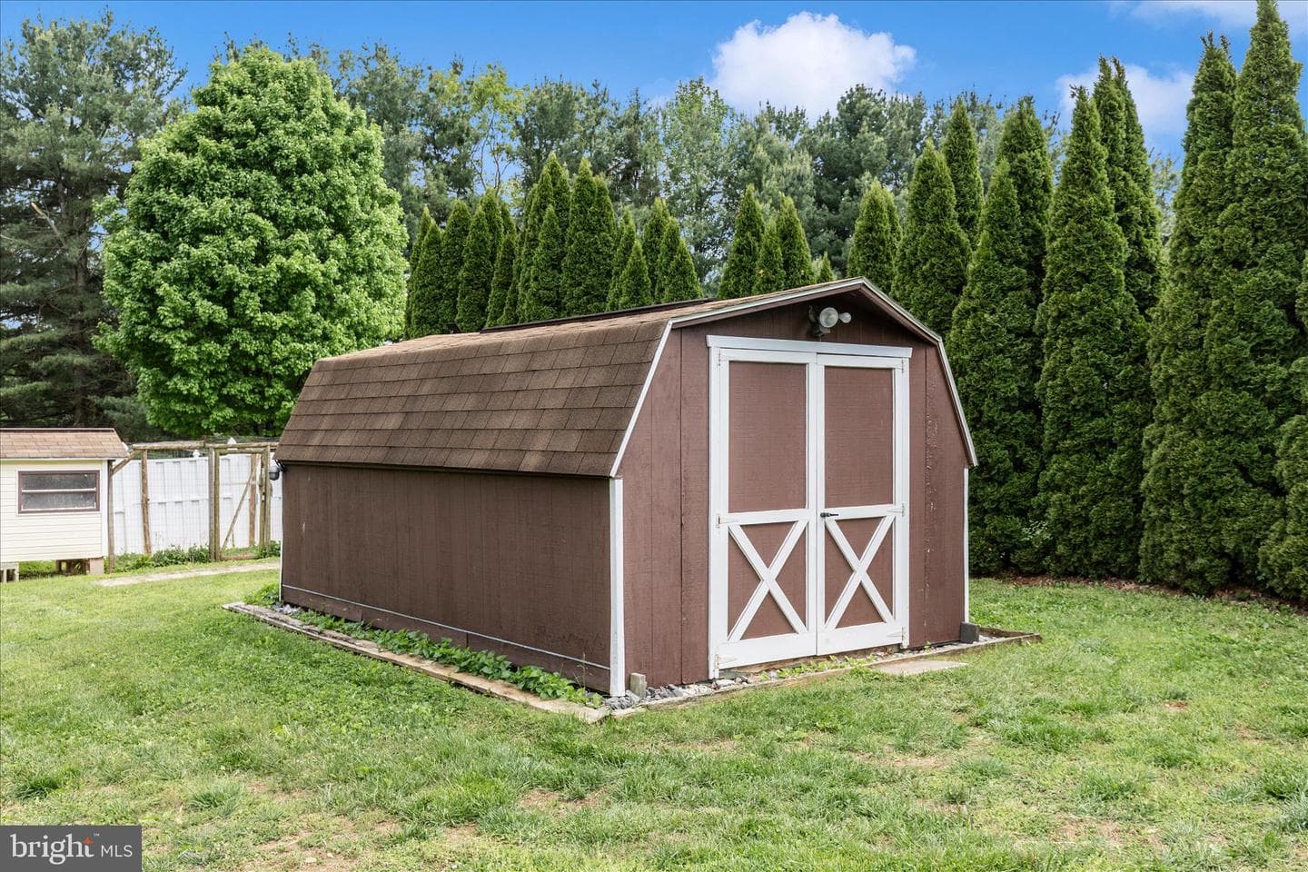 2679 Leslie Road photo 46