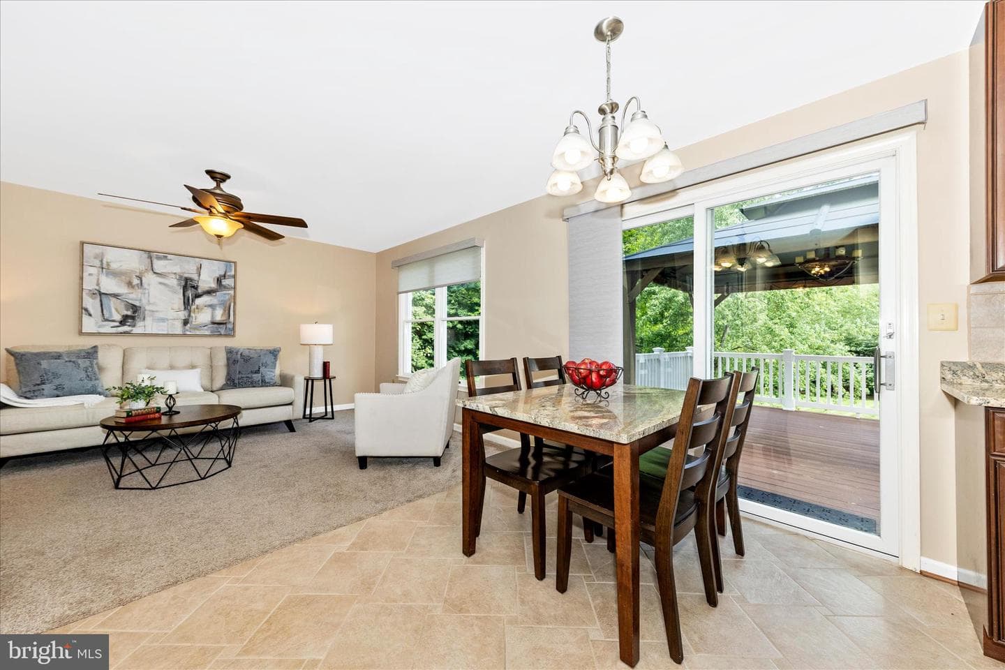 2679 Leslie Road photo 9