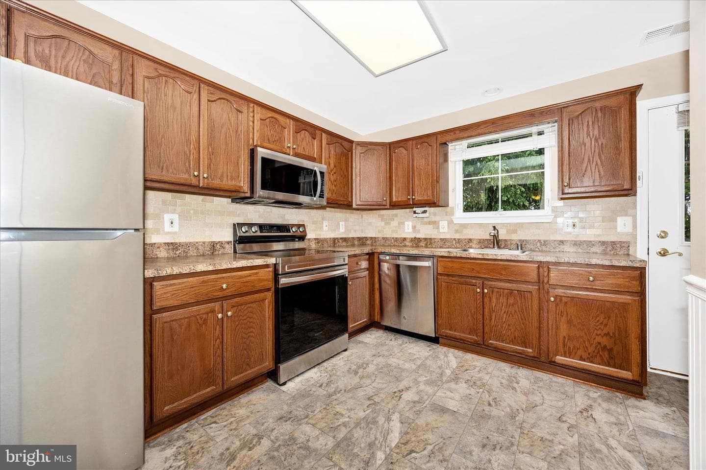 1007 Parade Lane photo 19