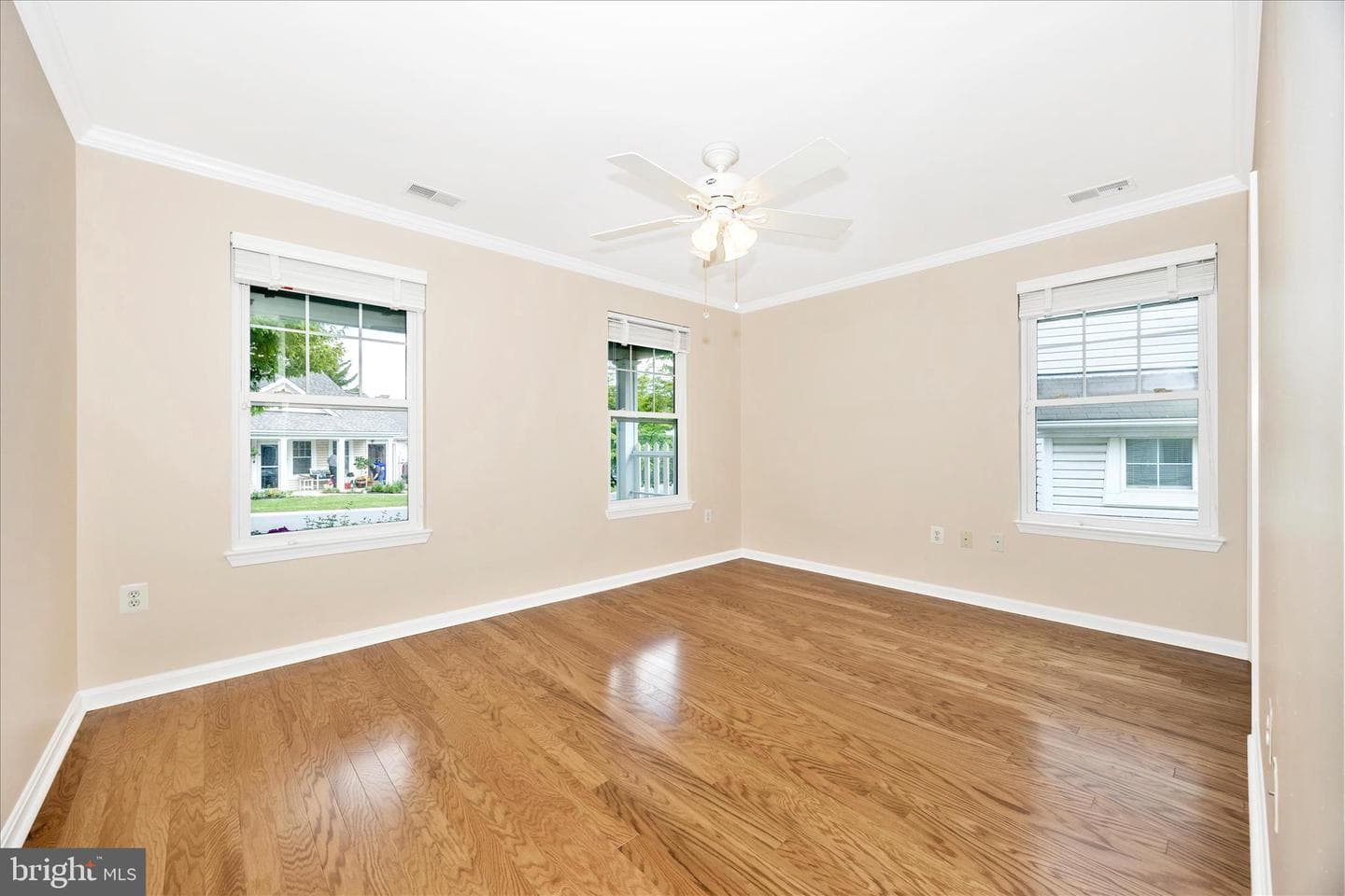 1007 Parade Lane photo 26