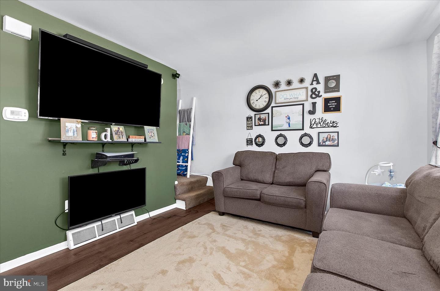 458 Logan Drive photo 4