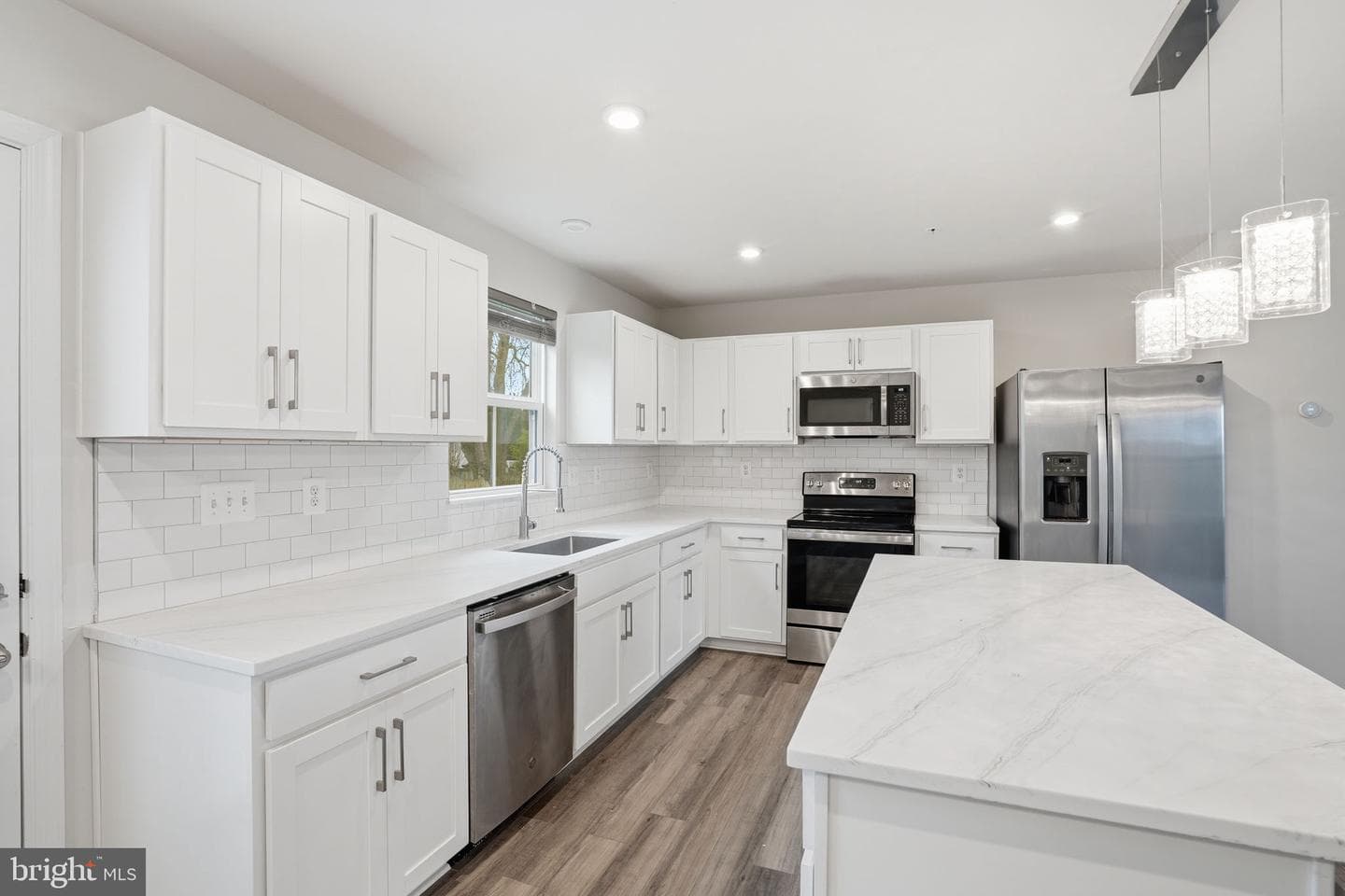 213 Pickett Street photo 14