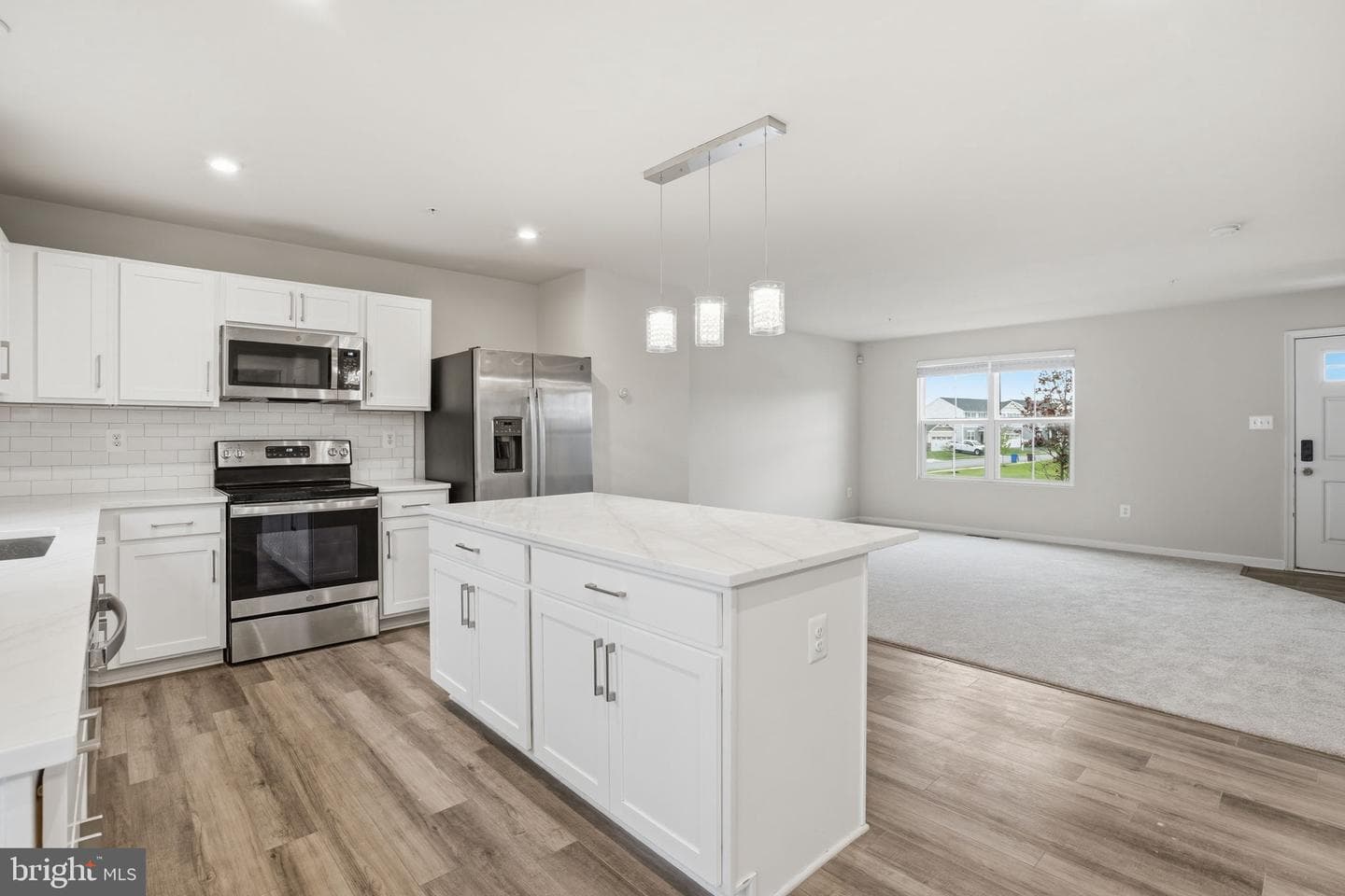 213 Pickett Street photo 16