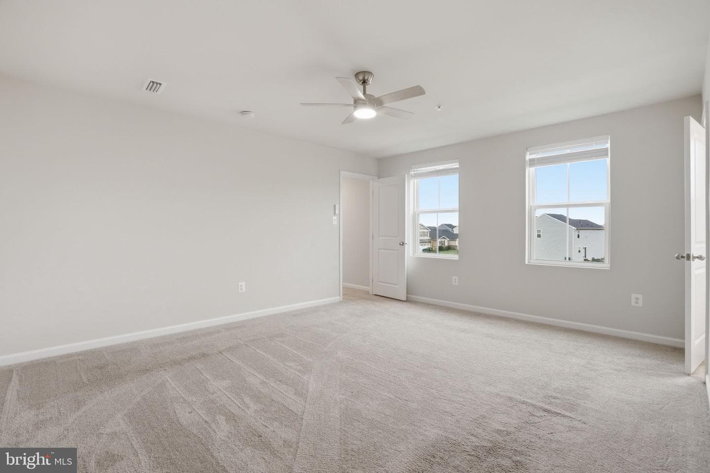 213 Pickett Street photo 25