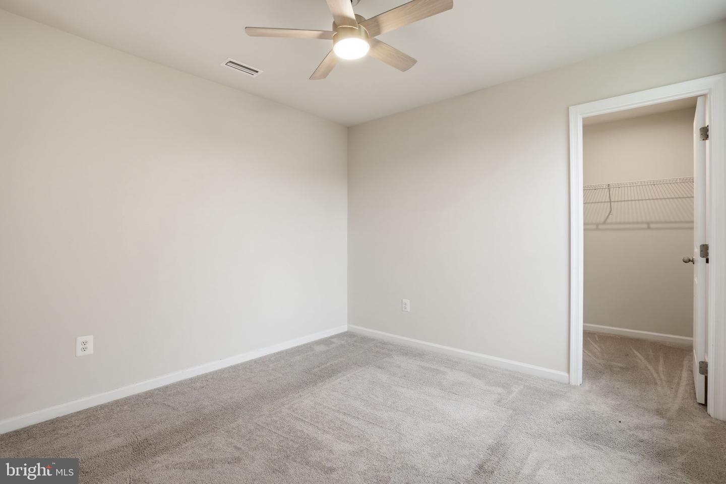213 Pickett Street photo 35