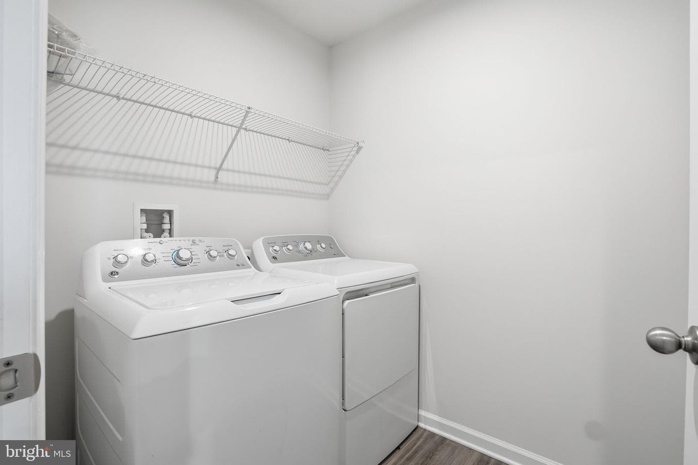 213 Pickett Street photo 38