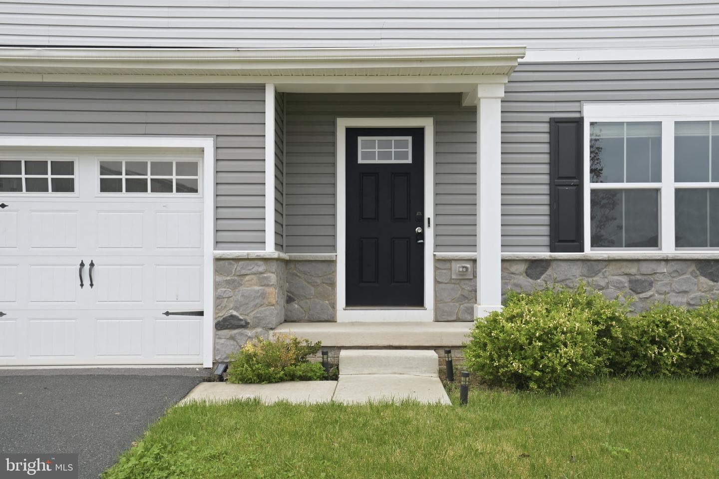213 Pickett Street photo 5