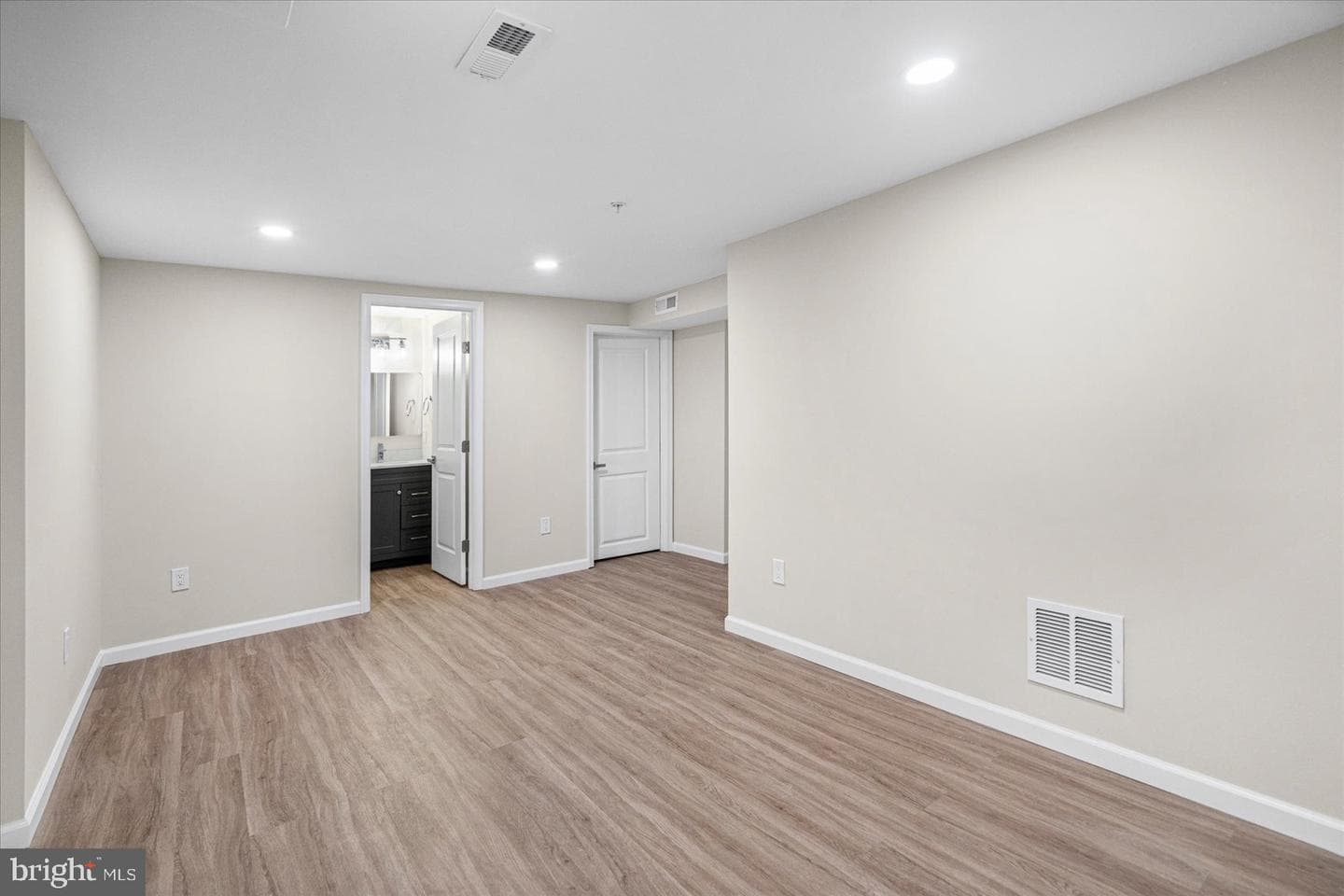 2056 Brown Road photo 30