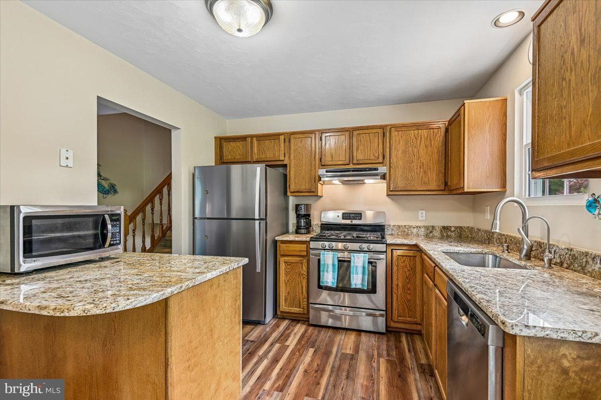 2813 Brougham Court photo 7