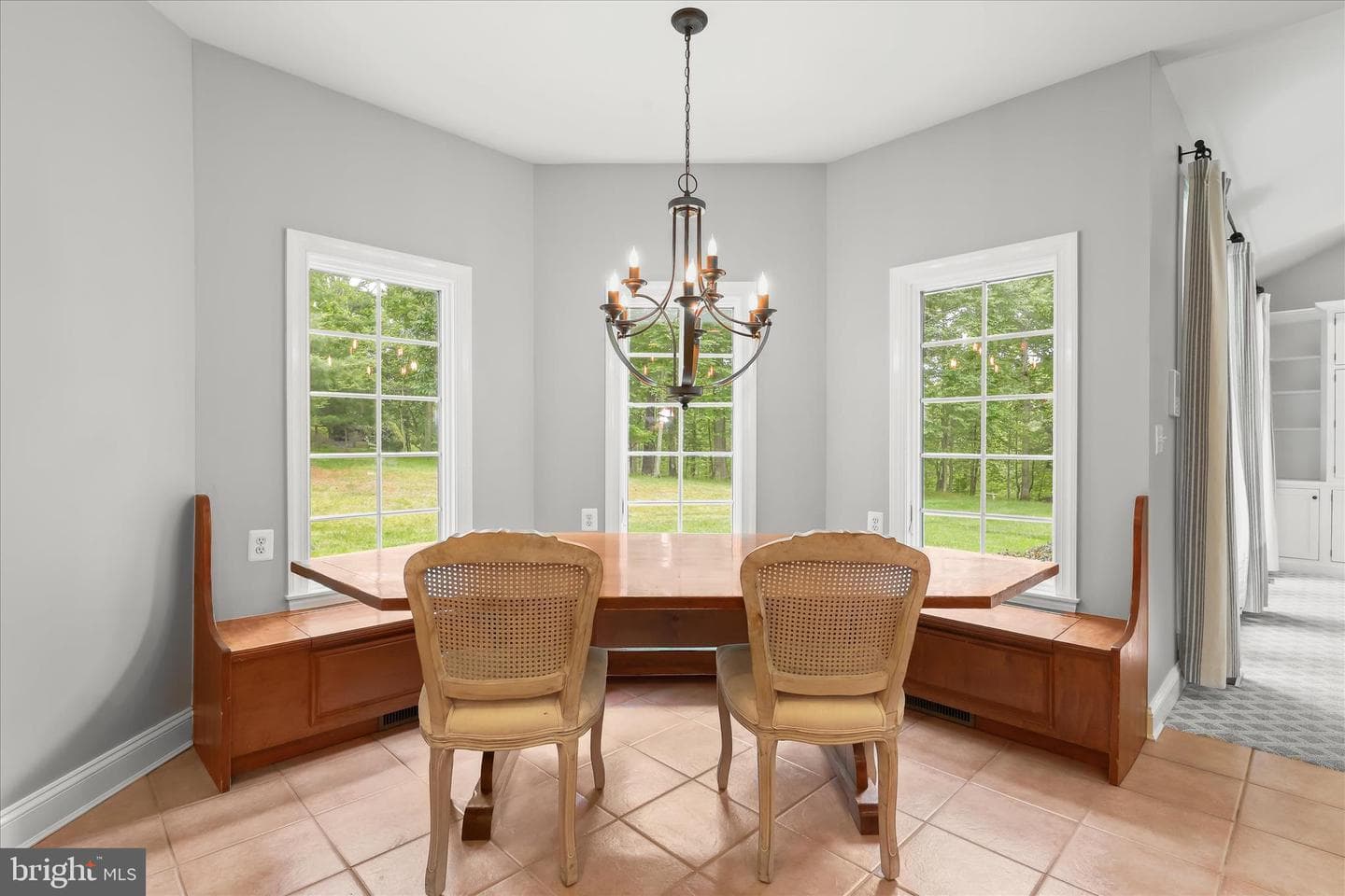 2400 Summerfield Drive photo 27