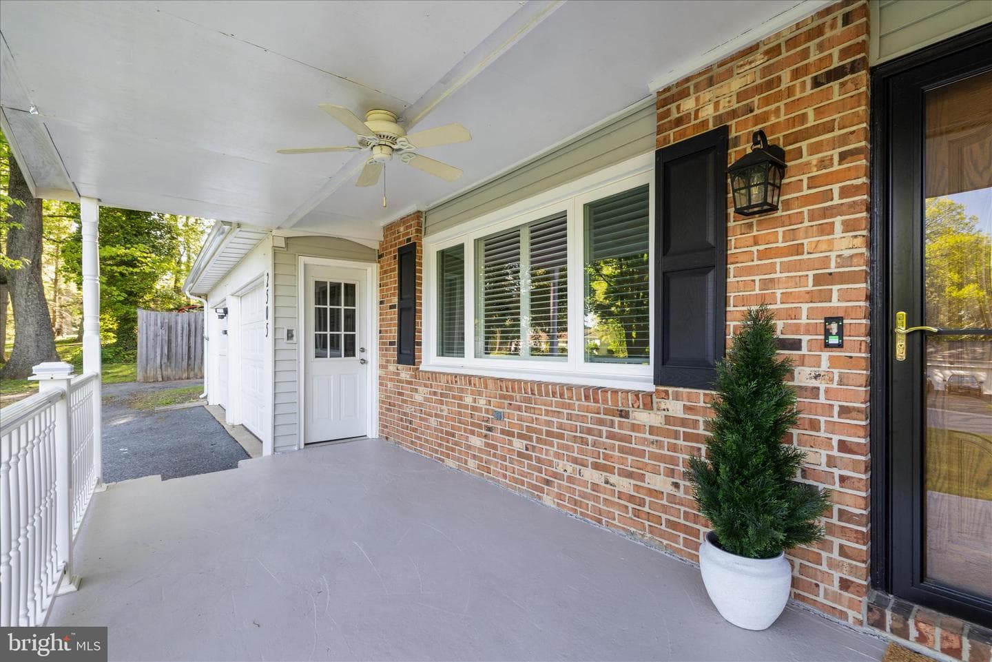 2505 Lewis Lane photo 3