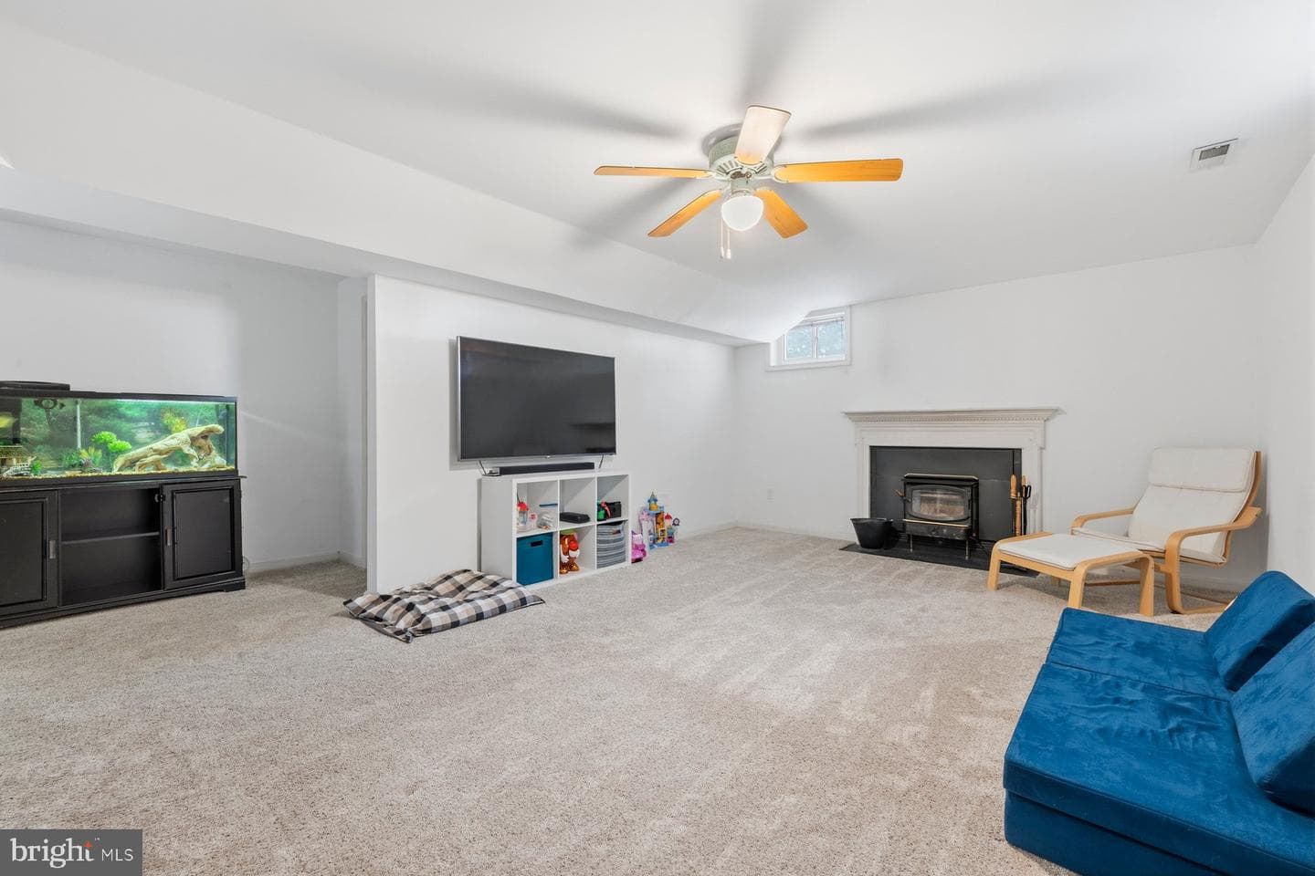 1183 Jo Apter Pl photo 4
