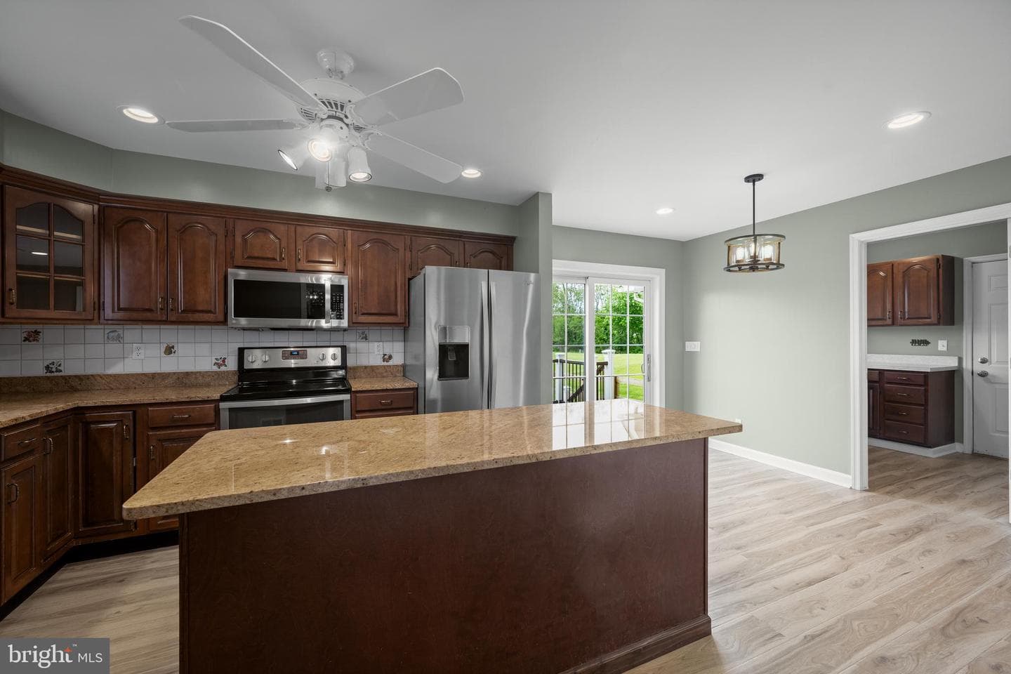 378 Plankwood Drive photo 24