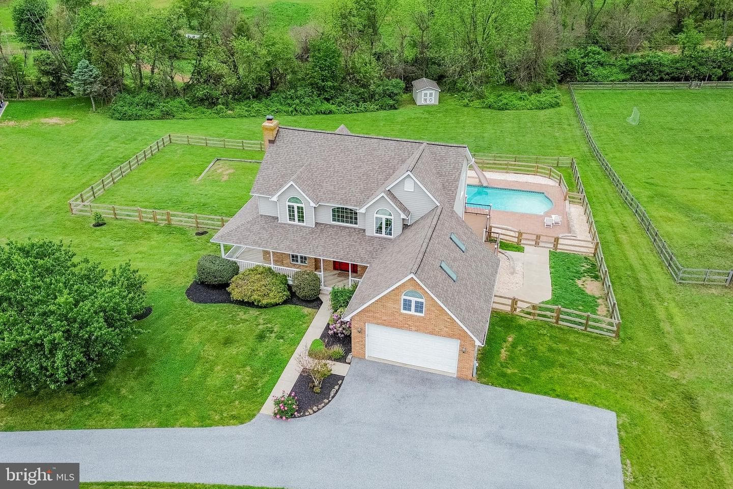 378 Plankwood Drive photo 4