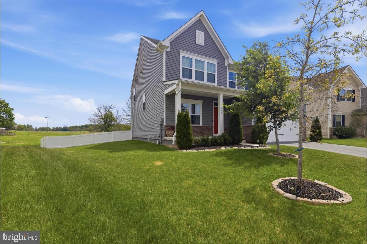 105 Hess Circle photo 3