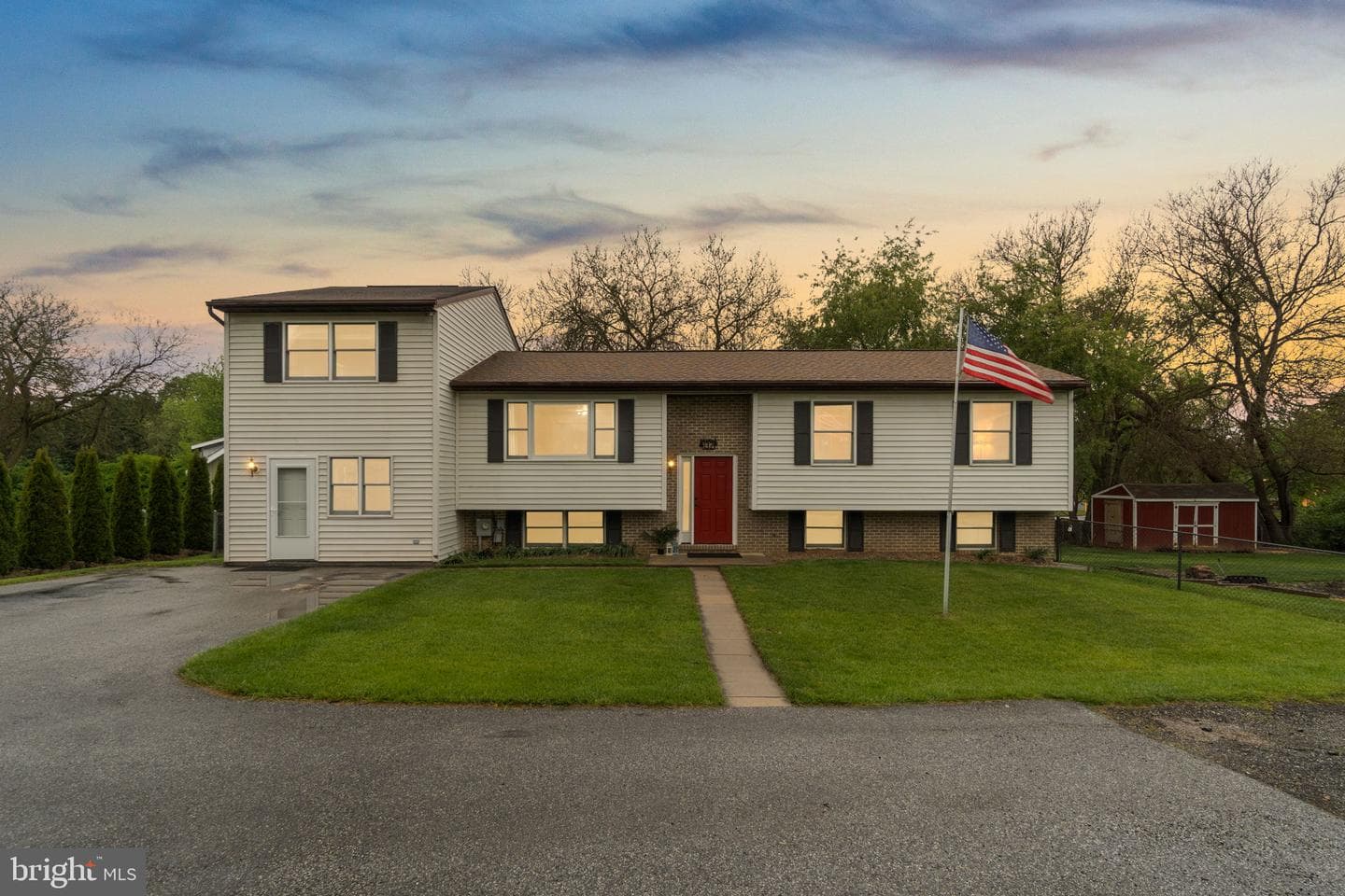 132 Dunrovin Avenue, Westminster