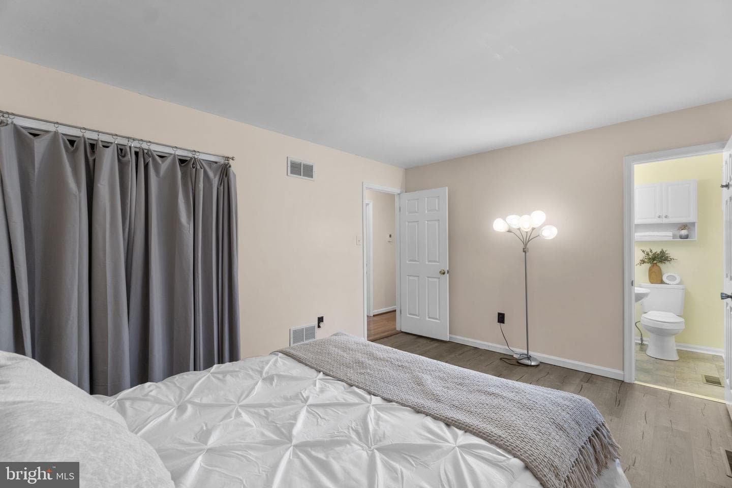 132 Dunrovin Avenue photo 21