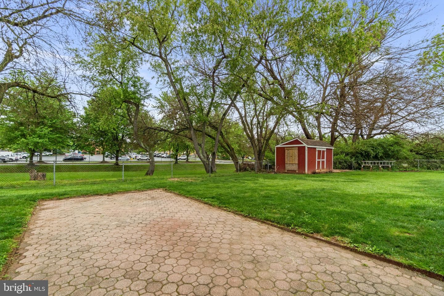 132 Dunrovin Avenue photo 43