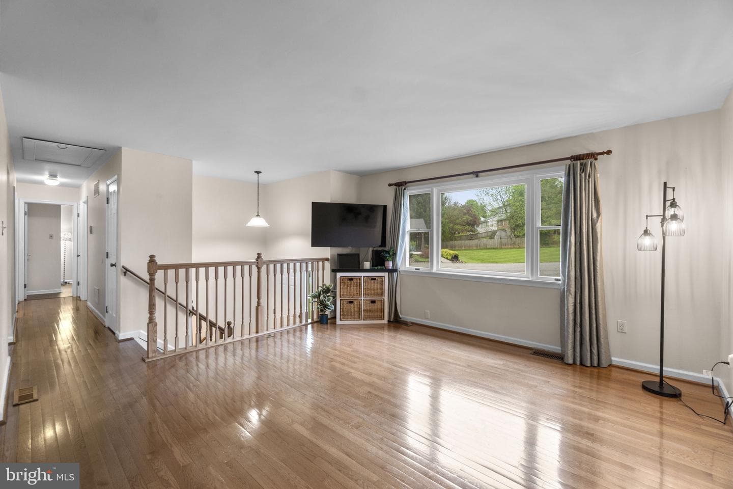 132 Dunrovin Avenue photo 6