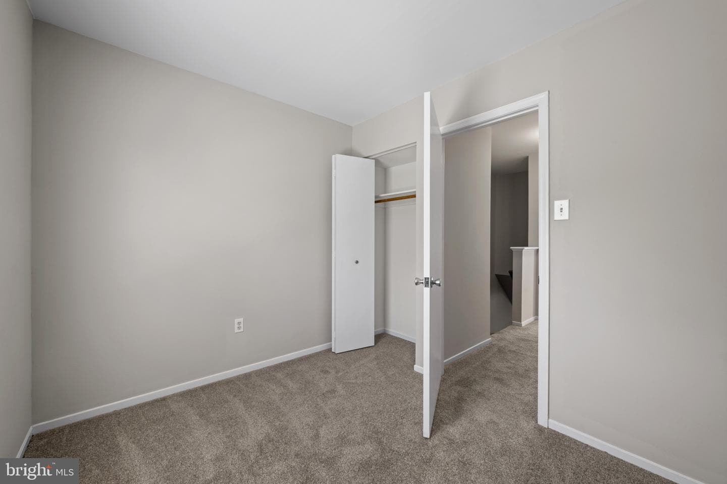 7543 Braemar Court photo 18
