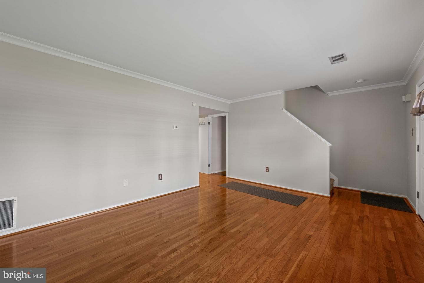 7543 Braemar Court photo 6