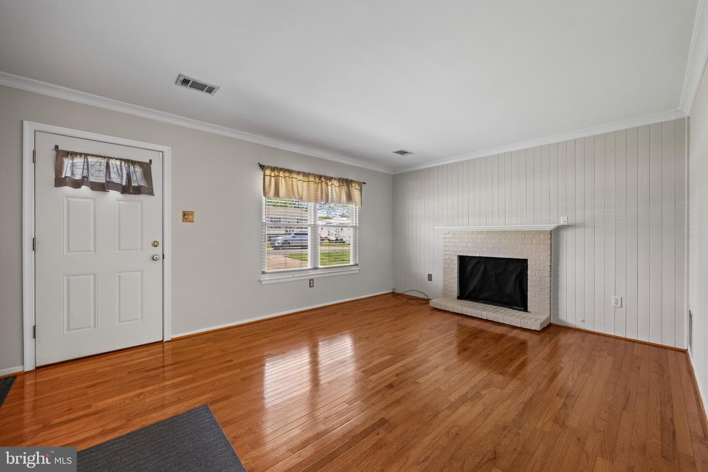 7543 Braemar Court photo 7