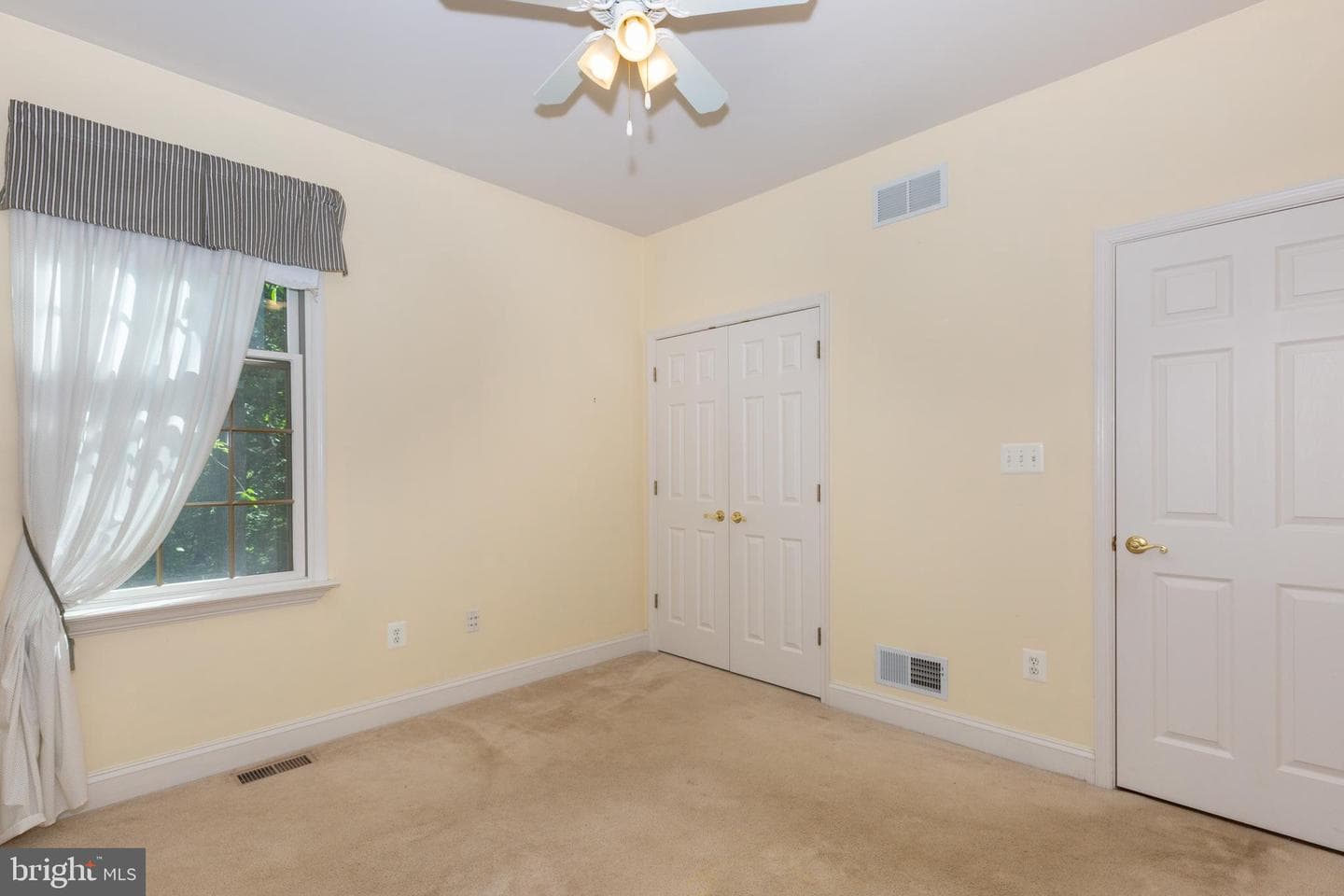 760 Charingworth Road photo 23