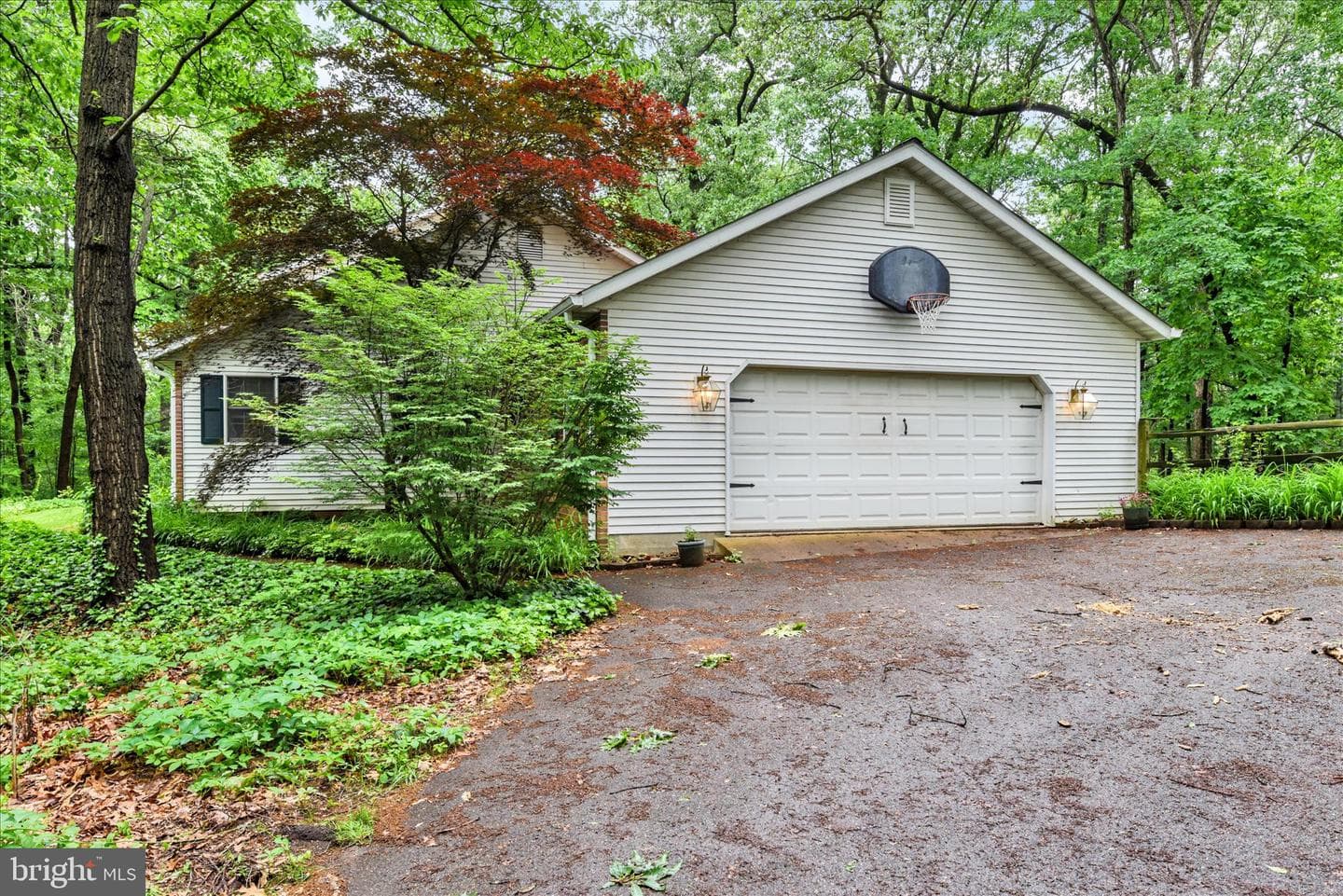 2055 Manchester Road photo 15