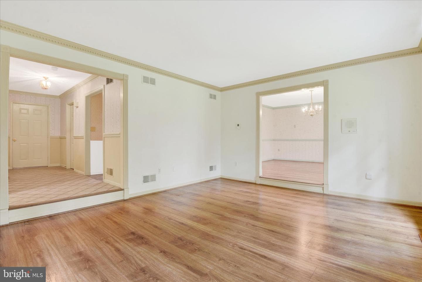 2055 Manchester Road photo 26