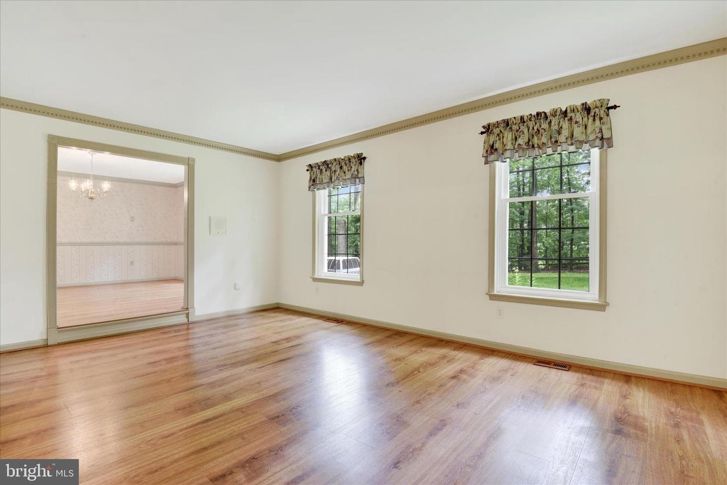 2055 Manchester Road photo 36