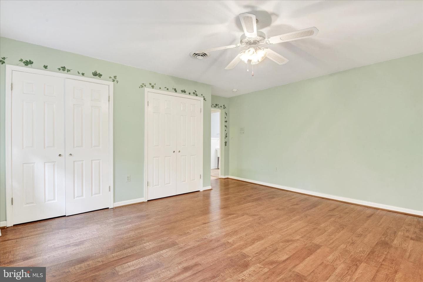 2055 Manchester Road photo 40