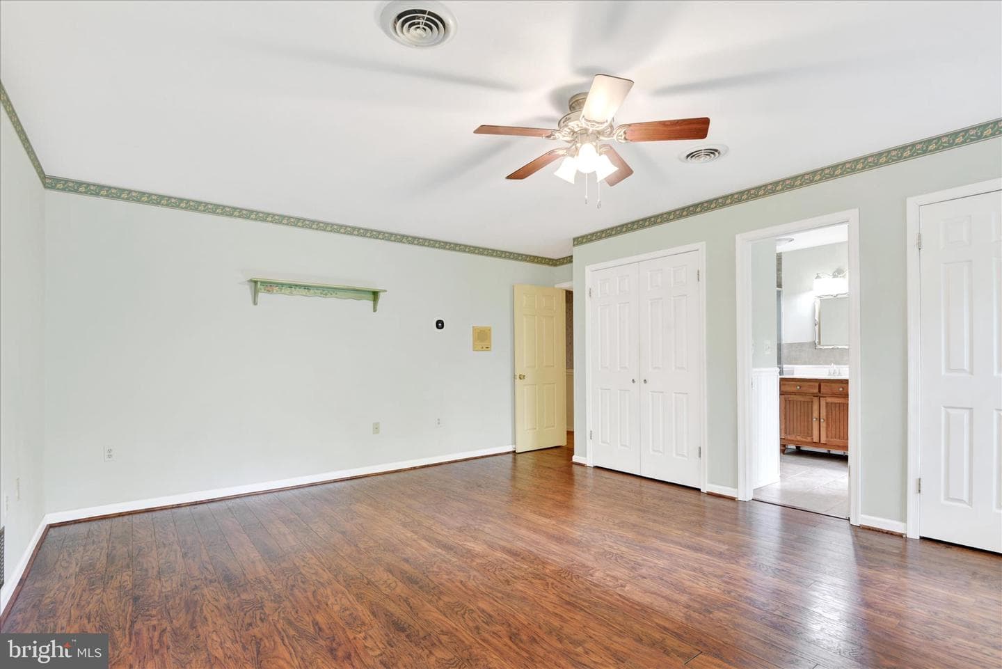 2055 Manchester Road photo 46