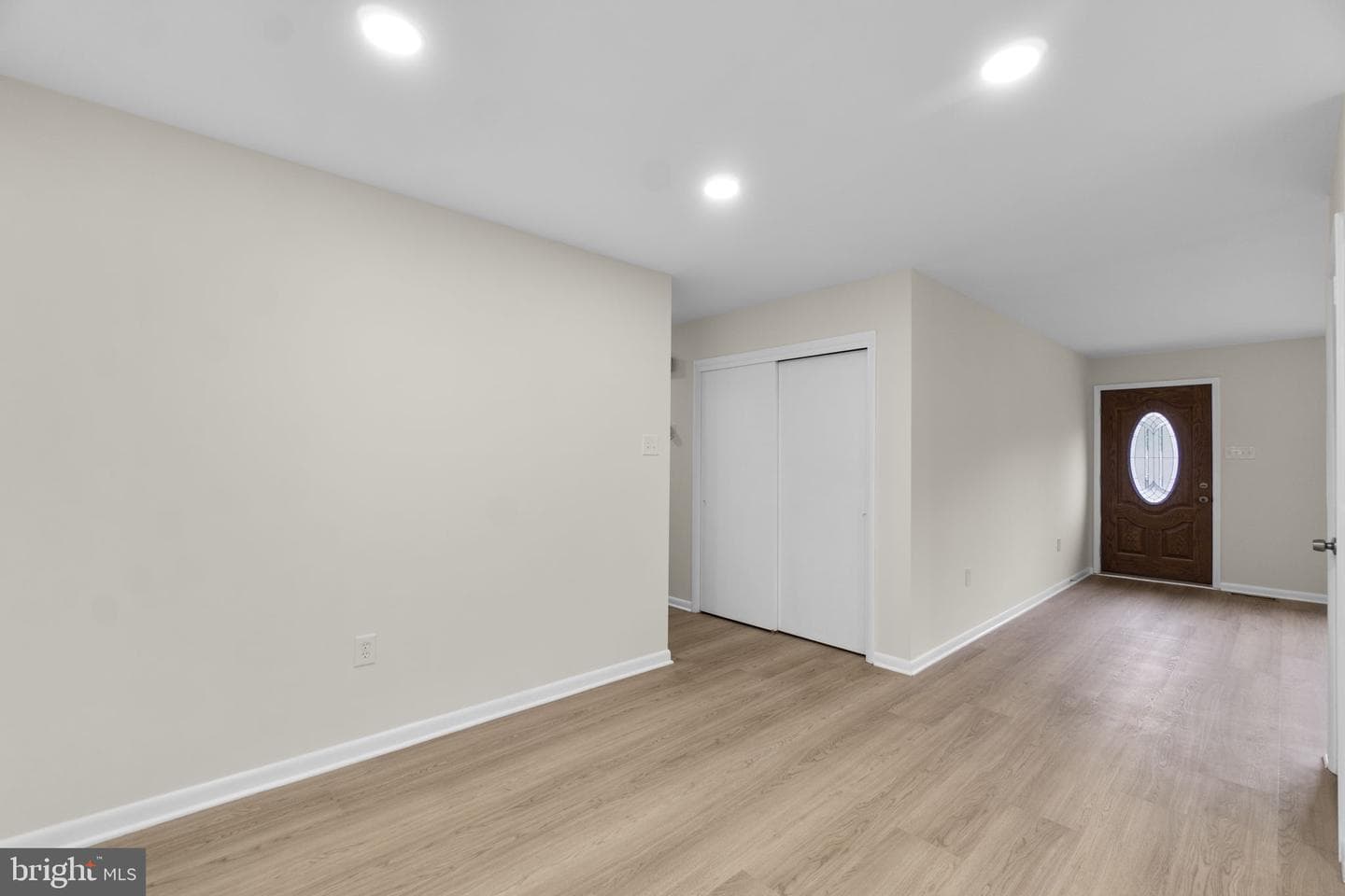 1519 Woodridge Lane photo 12