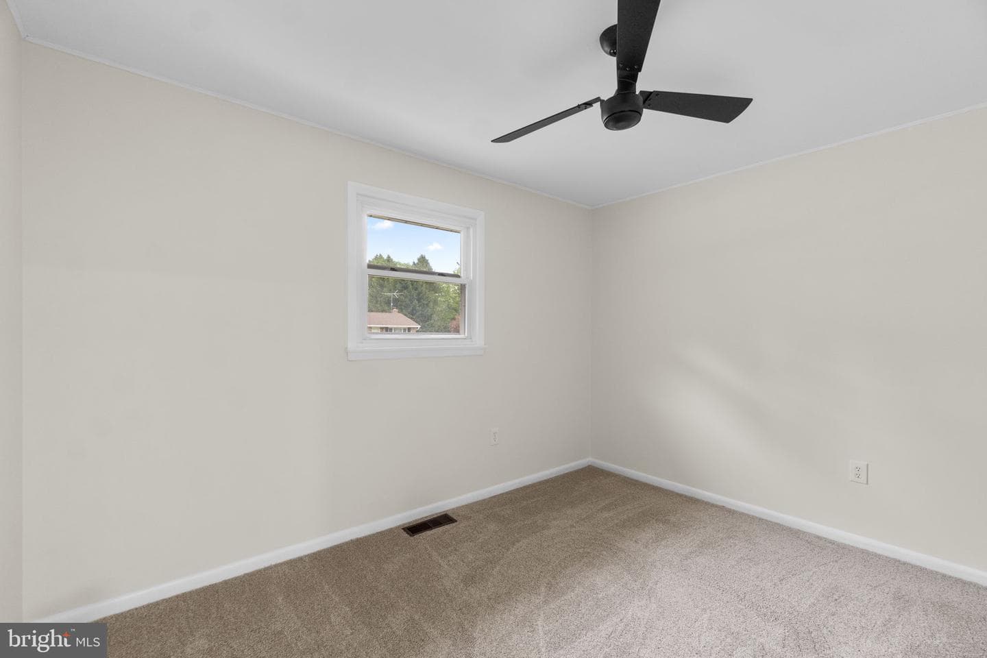 1519 Woodridge Lane photo 28
