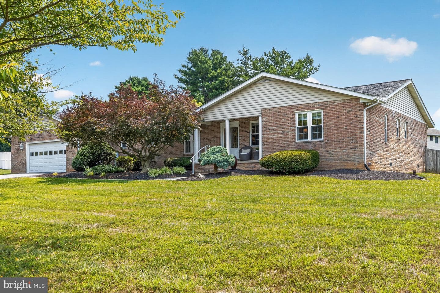 2217 Cherokee Drive photo 1