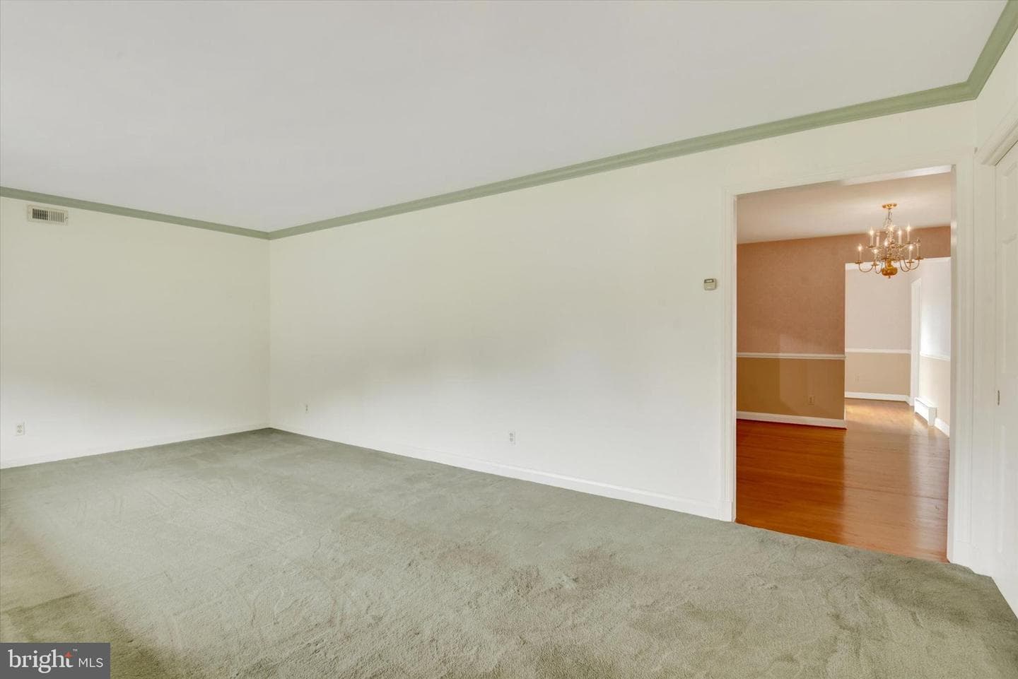 1645 Saint Paul Street photo 22