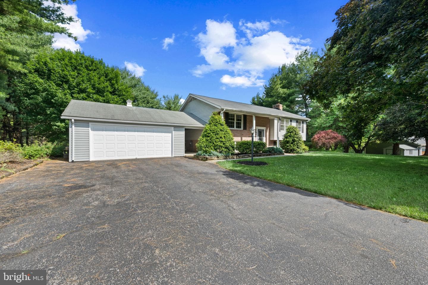 3410 Buttonwood Court photo 4