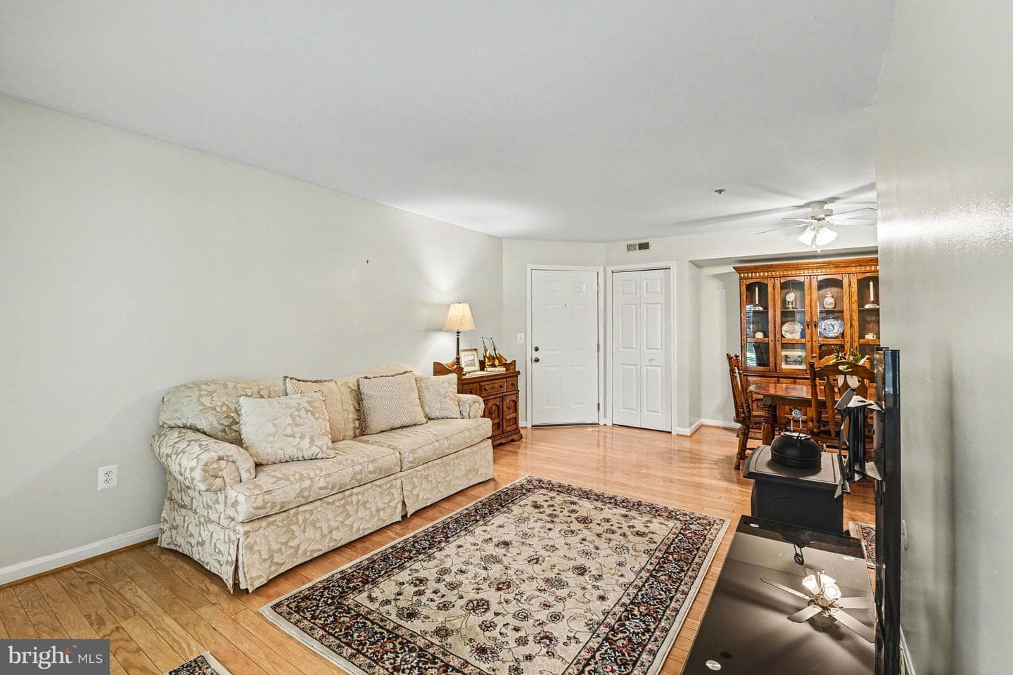 3810 Sunnyfield Court #1b photo 4