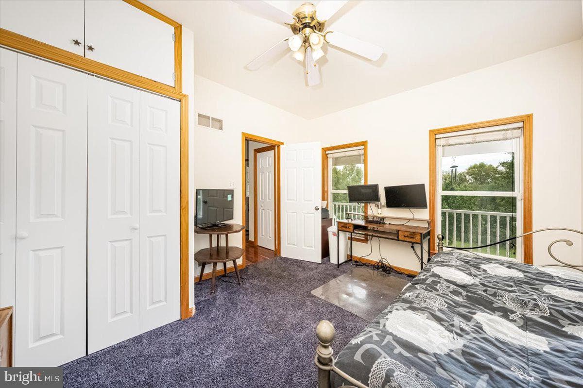2402 Windisch Drive photo 21
