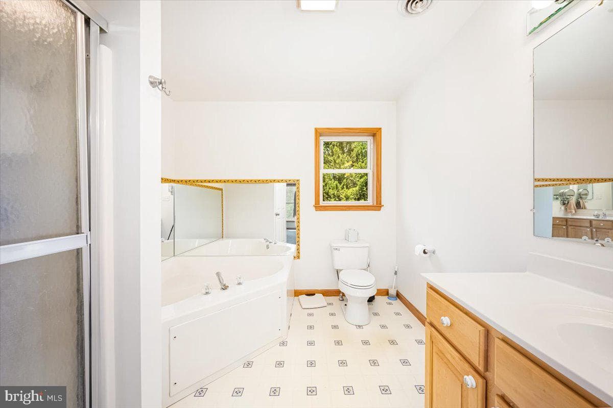 2402 Windisch Drive photo 29