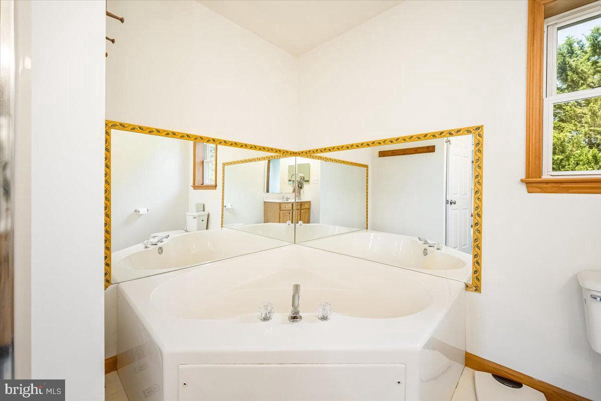 2402 Windisch Drive photo 30