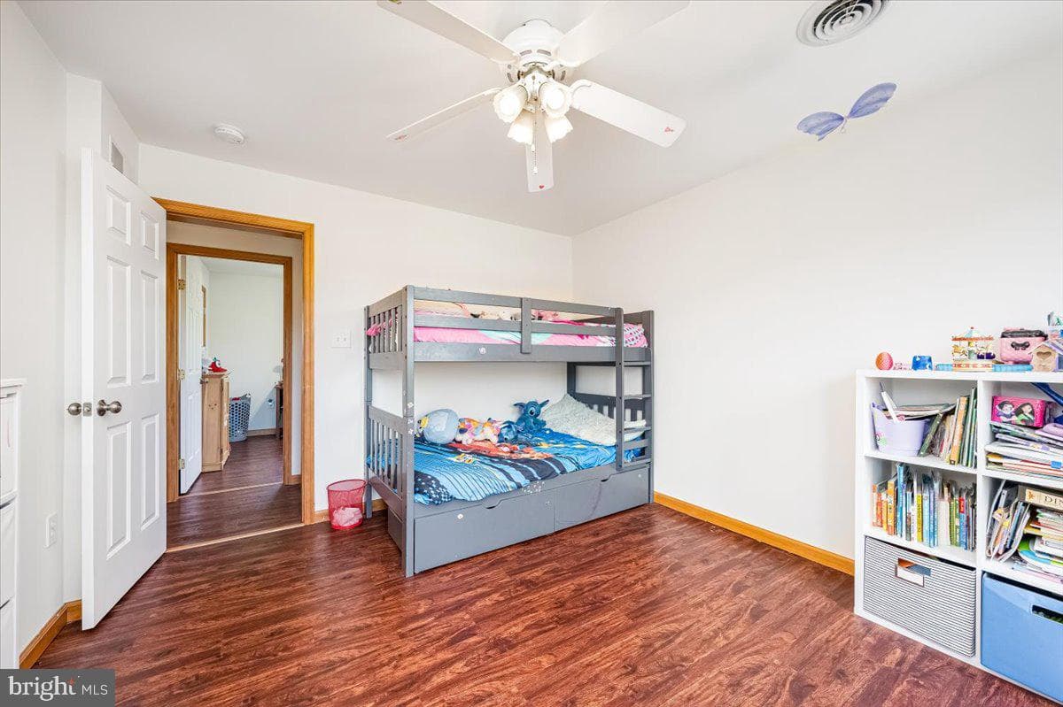 2402 Windisch Drive photo 34